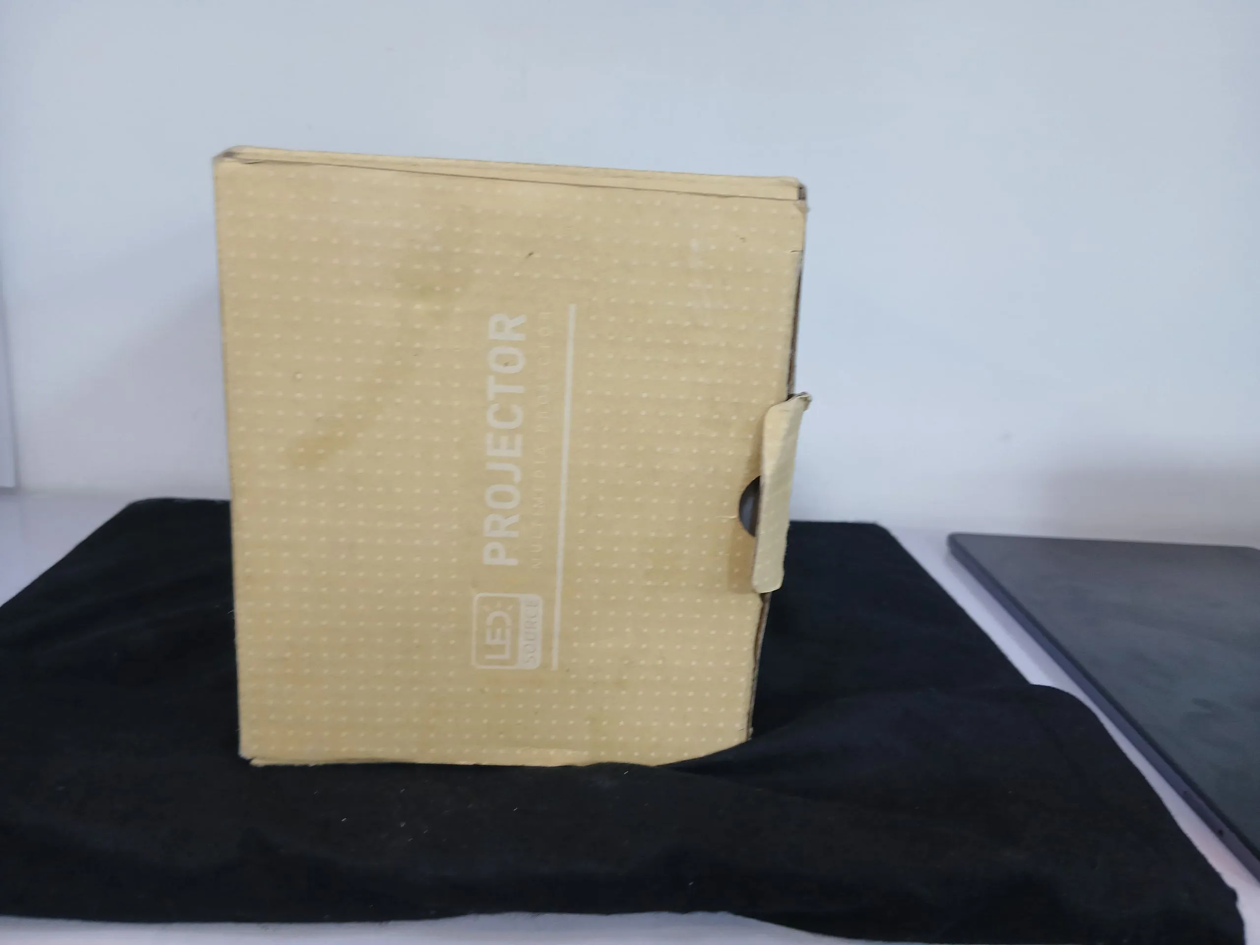 Smart Mini Projector Android 11 – photo 4