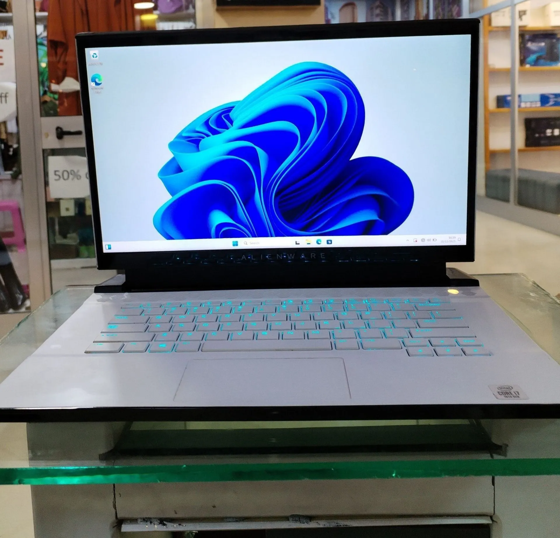Alienware Gaming Laptop i7 16GB 512GB – photo 3