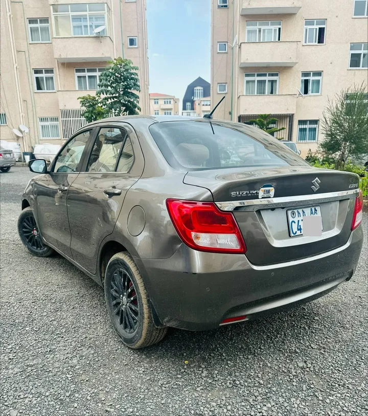 Suzuki Dezire 2022 Automatic – photo 6