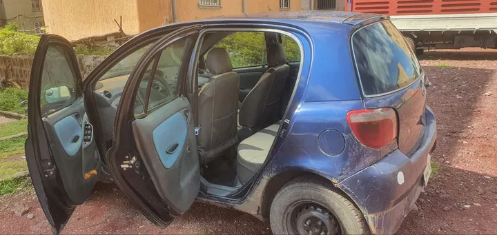Toyota Vitz 1999 Automatic 1.0L – photo 5
