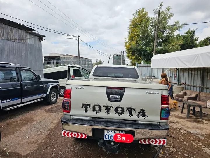 Toyota Hilux King Cab 2008 – photo 5