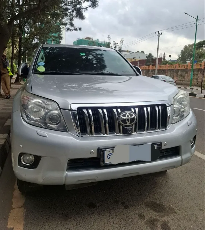 Toyota Landcruiser Prado 2012 – photo 7
