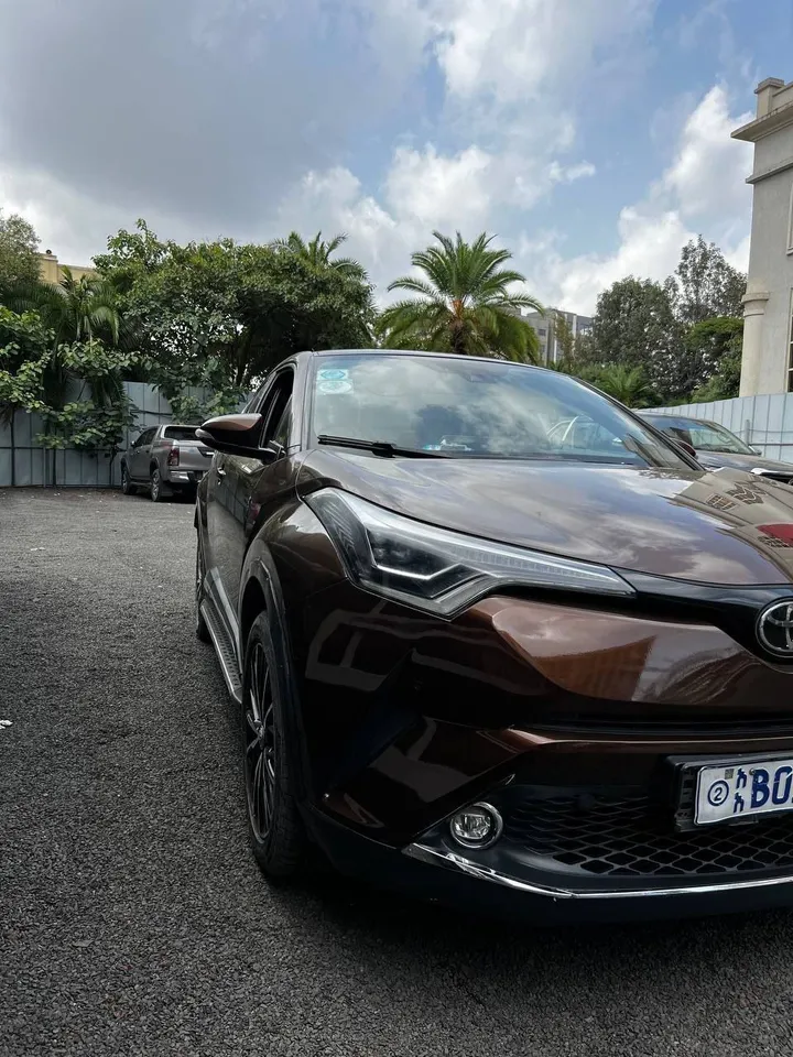 Toyota CHR 2017 Automatic – photo 5