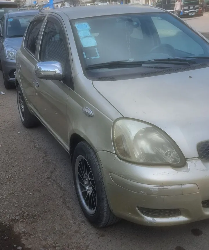 Toyota Vitz 2004 Automatic – photo 3