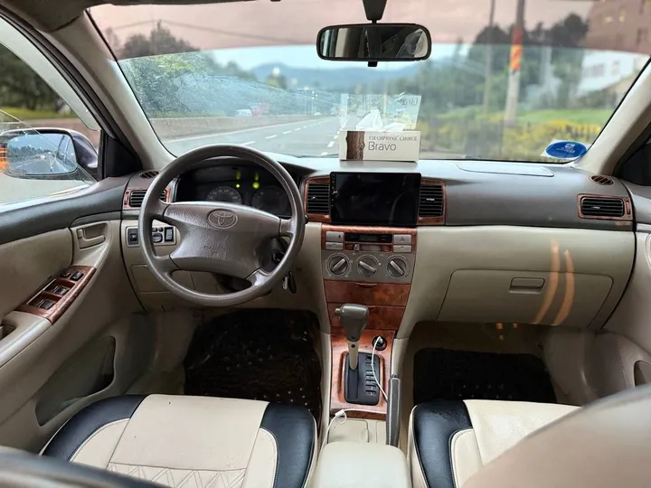 Toyota Corolla Automatic Sedan – photo 5