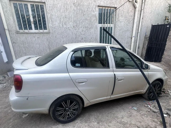 Toyota Platz 2005 Automatic – photo 3