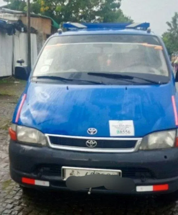 Toyota Hiace 2L 2001 Manual – photo 7