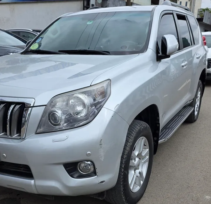 Toyota Land Cruiser Prado 2012 – photo 3
