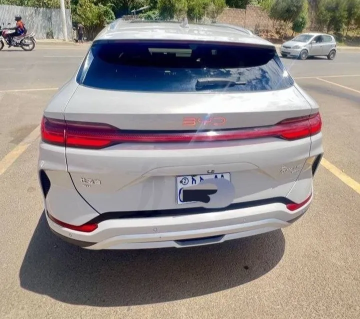 BYD Song Plus Smart EV 2025 – photo 10