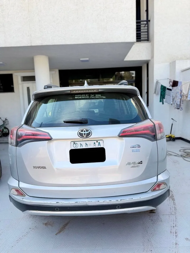 Toyota RAV4 2016 2.0L Automatic – photo 6