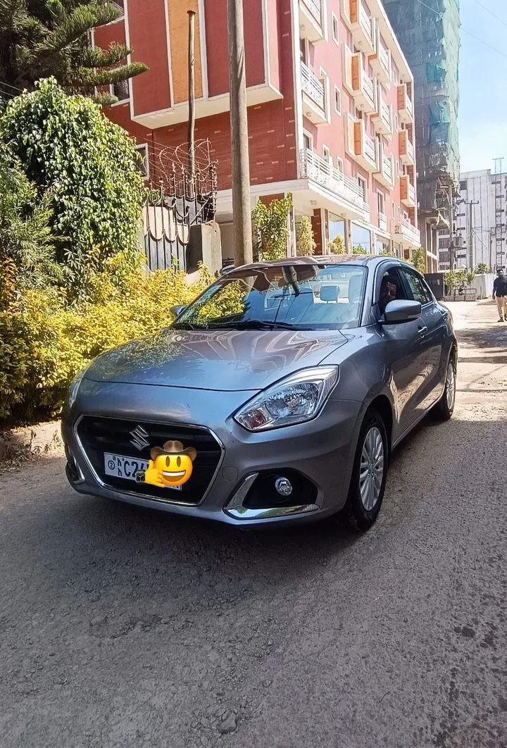Suzuki Dzire 2022 Automatic – photo 6