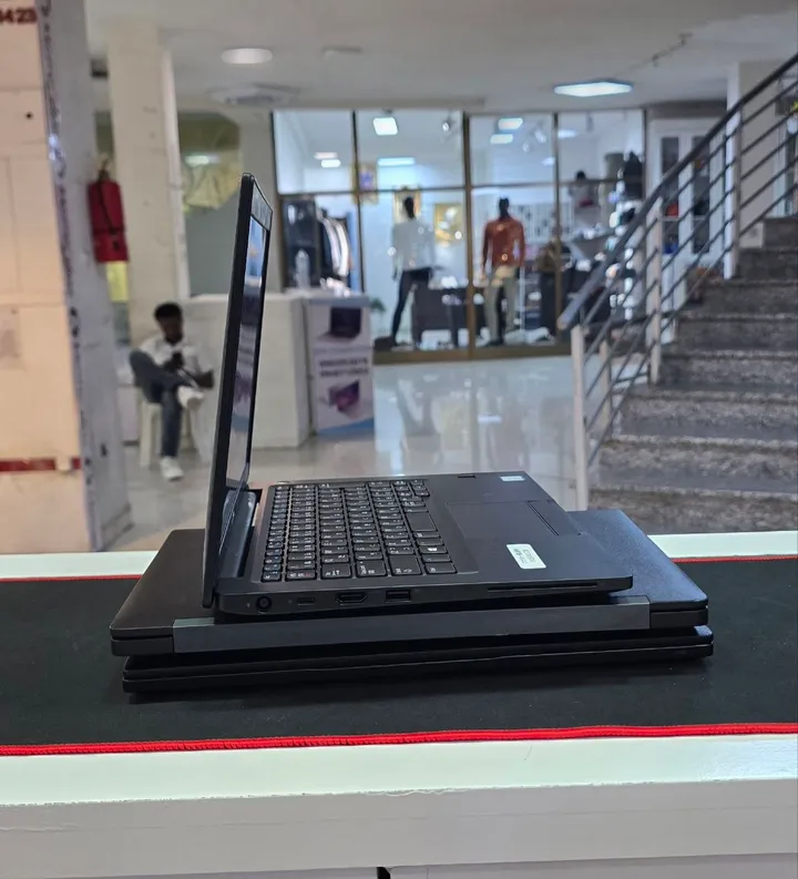 Dell Latitude 7390 i5 8GB 256GB – photo 3