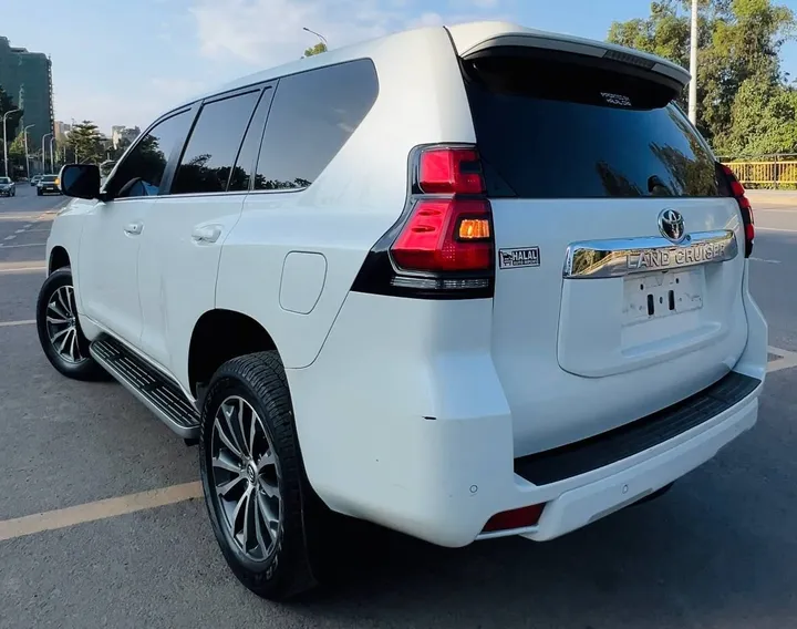 Toyota Land Cruiser Prado 2020 – photo 5