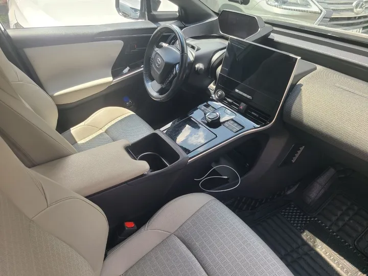 Toyota BZ4X 2022 Electric Crossover SUV – photo 5