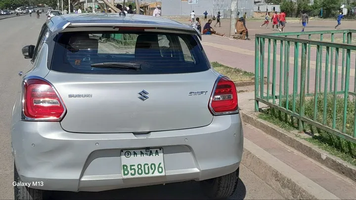 2022 Suzuki Swift 41000 km – photo 3