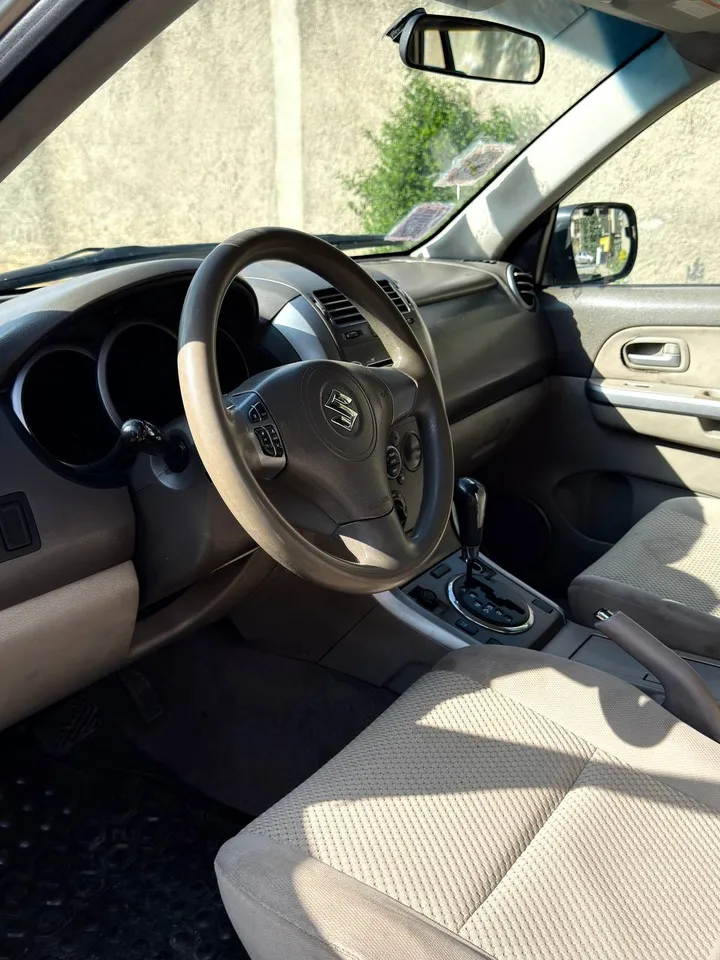Suzuki Grand Vitara 2009 Automatic – photo 7