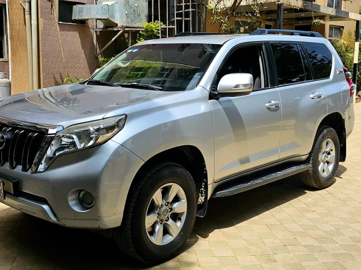 Toyota Land Cruiser Prado 2015 – photo 6