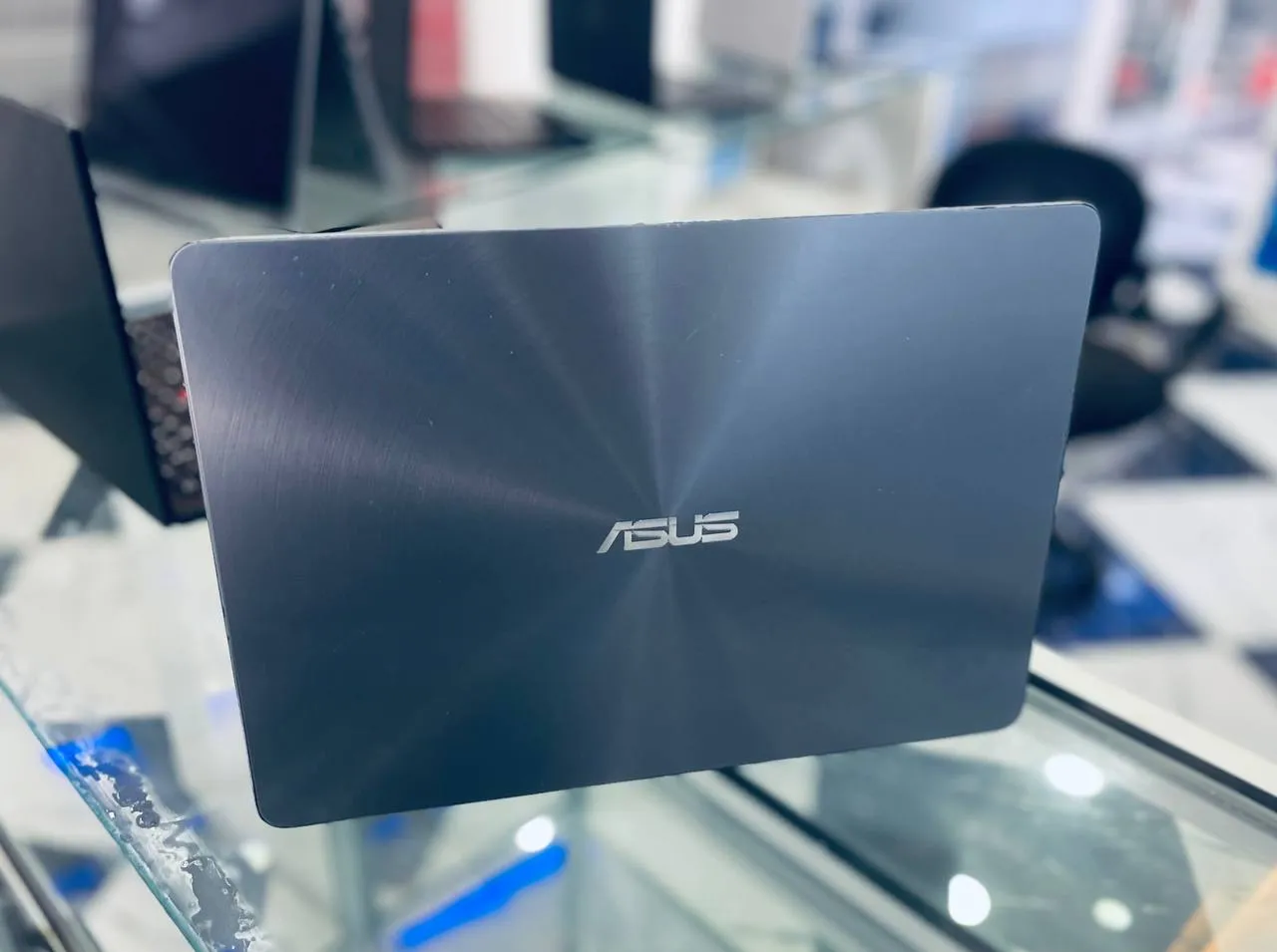 Asus Zenbook UX430U i7 Laptop – photo 5