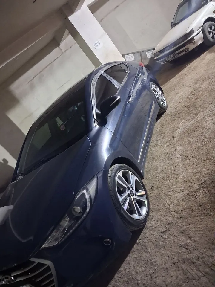 Hyundai Avante 2016 Automatic GDI – photo 4