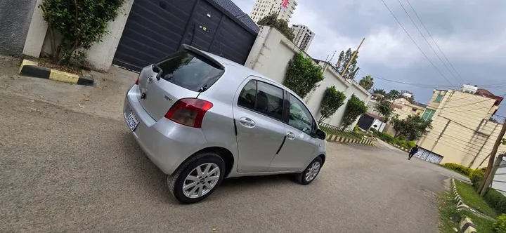 Toyota Yaris Compact 2006 Automatic – photo 4