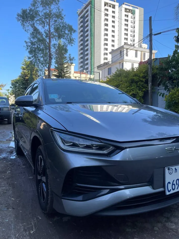 BYD E2 2025 Electric Car – photo 4