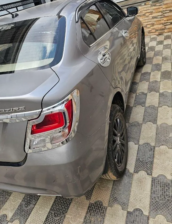 Suzuki Dzire 2021 Automatic – photo 3