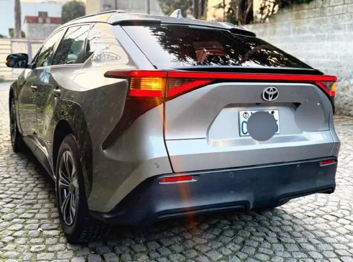 Toyota BZ4X 2022 Electric SUV – photo 4