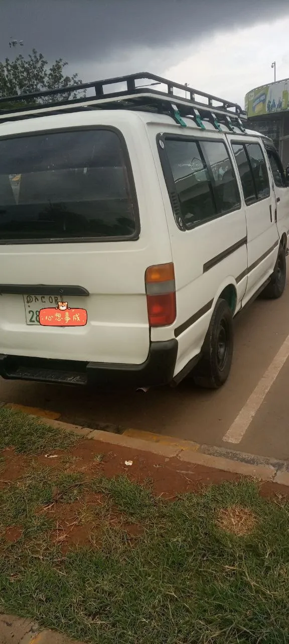 Toyota 5L Diesel Manual 2002 – photo 3