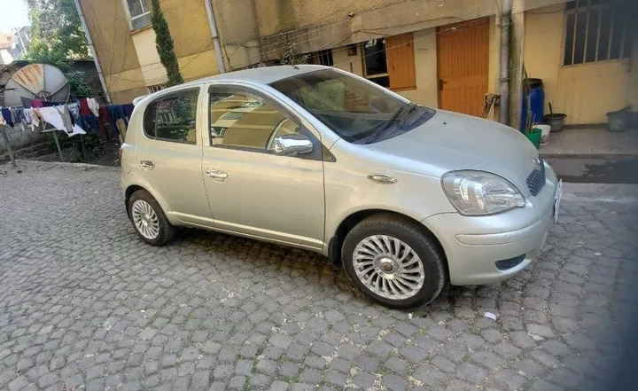 Toyota Vitz 2004 Automatic – photo 8