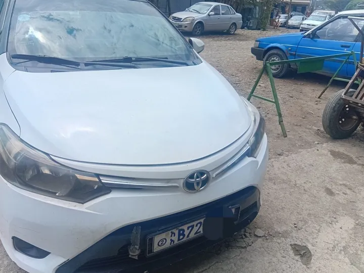 Toyota Yaris Sedan 2014 – photo 4