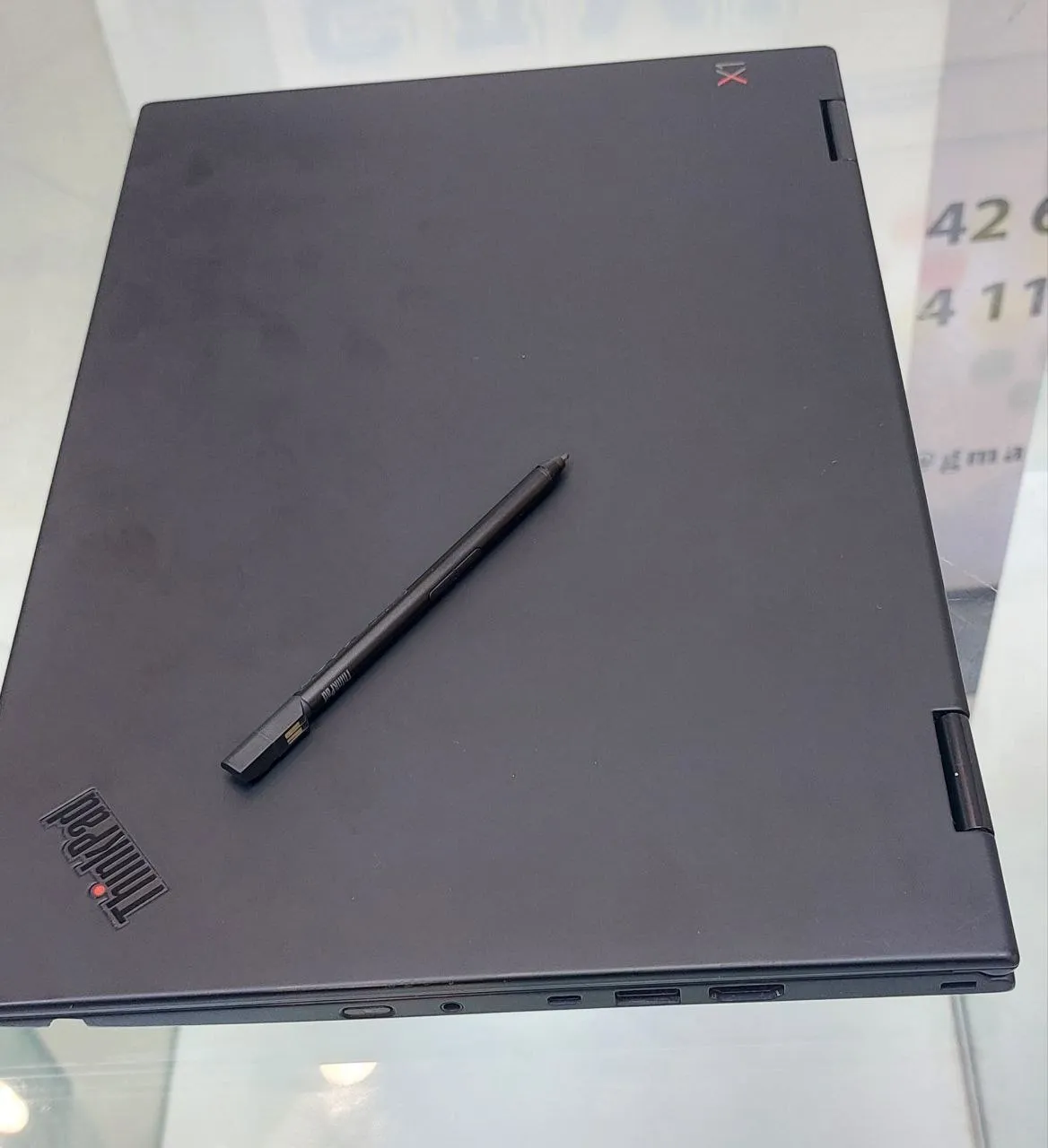 Lenovo Yoga X380 Touch Laptop – photo 3