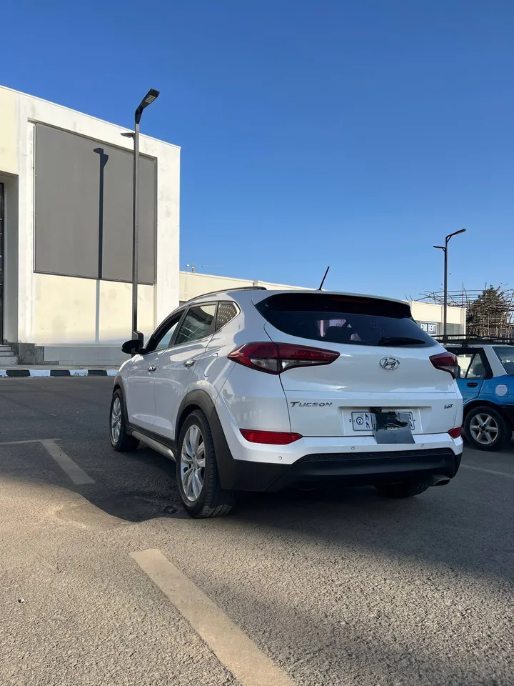 Hyundai Tucson 2017 Automatic – photo 4