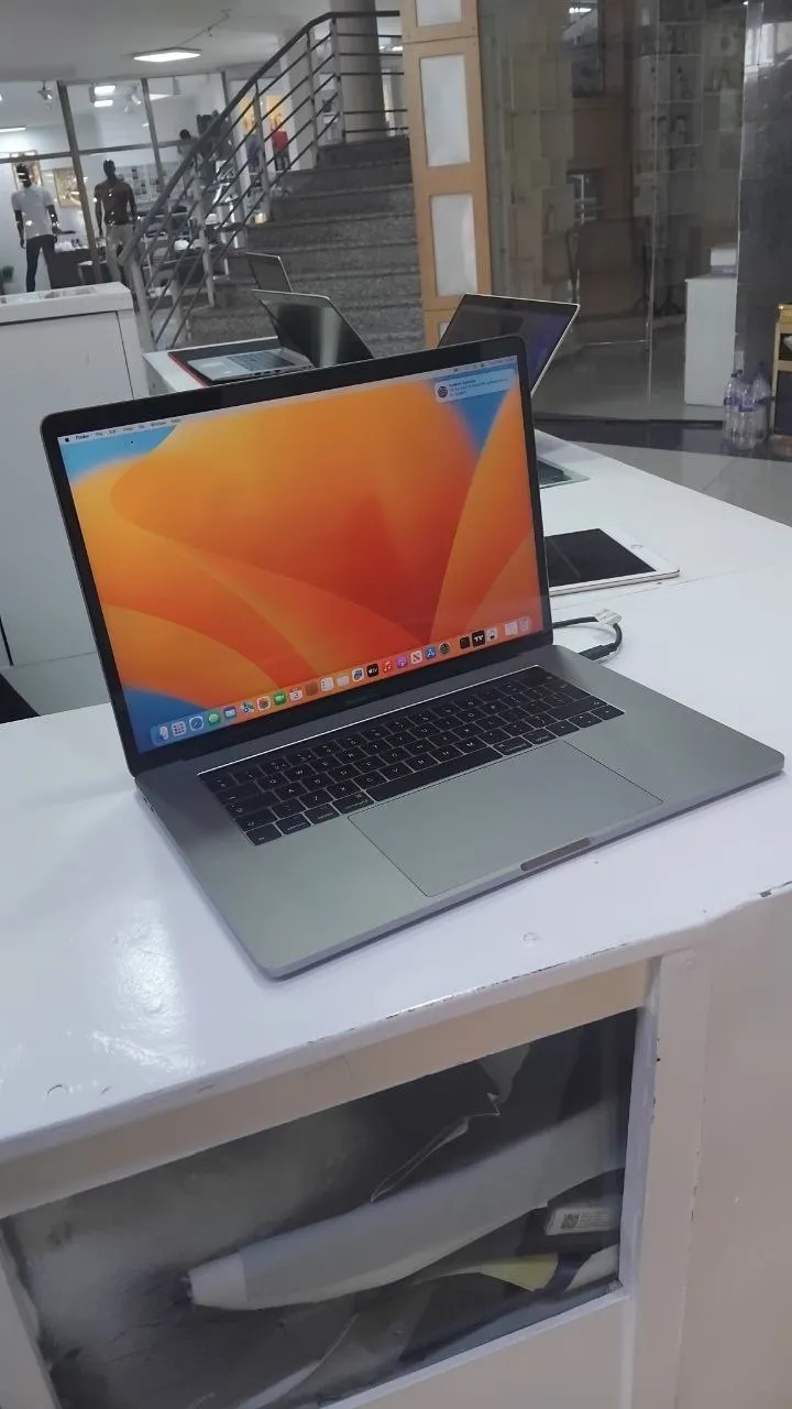 Apple MacBook Pro 2017 i7 – photo 4