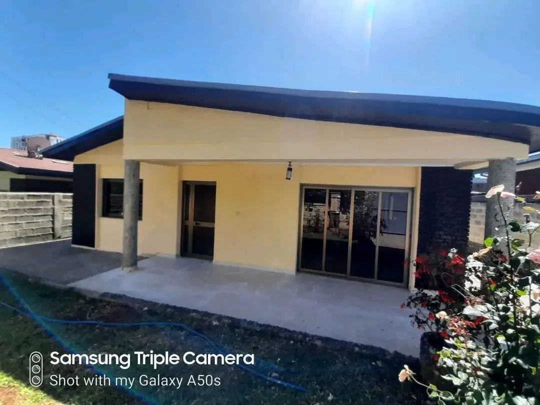 House for Sale in Ayat 300 Sqm – photo 4