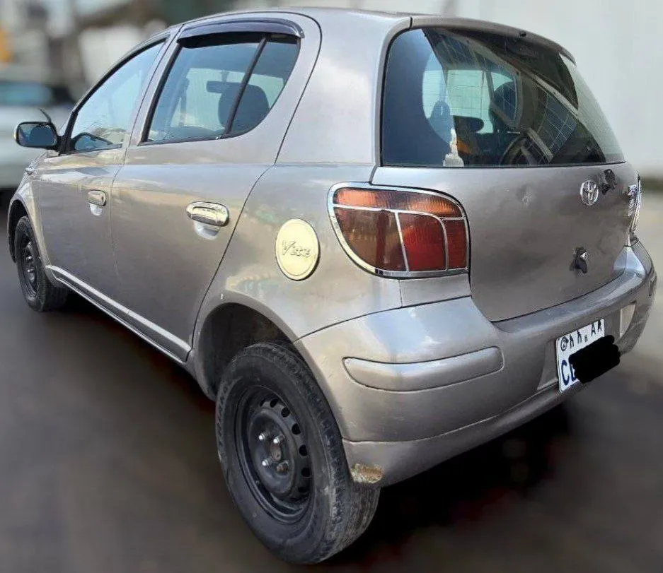 Toyota Vitz-Yaris 2004 Manual – photo 5