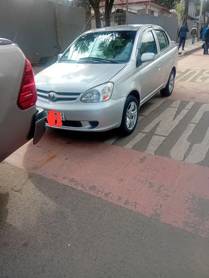2005 Toyota Platz Code 3 – photo 3