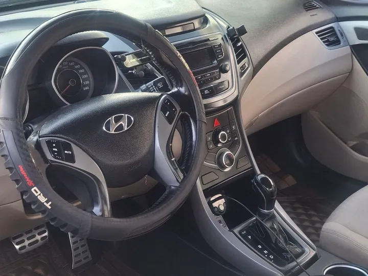 Hyundai Elantra 2014 Automatic – photo 3