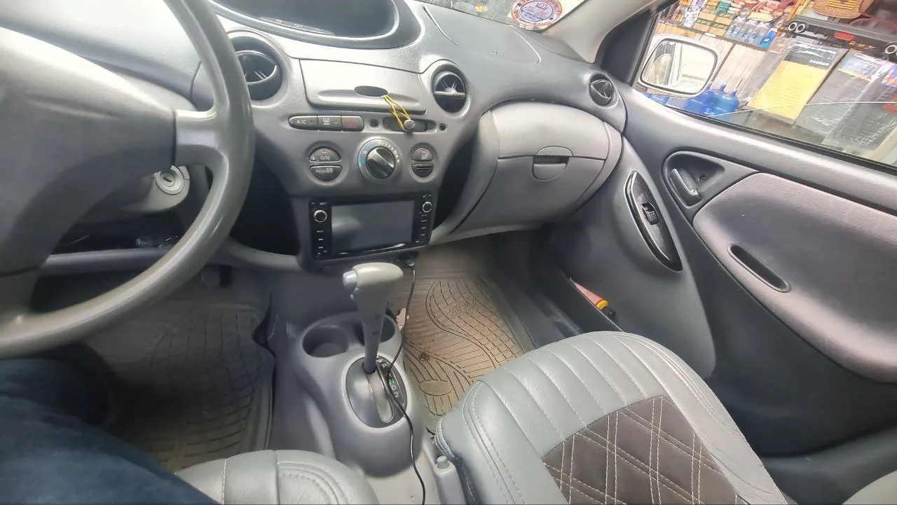 Toyota Vitz 2001 Automatic – photo 7