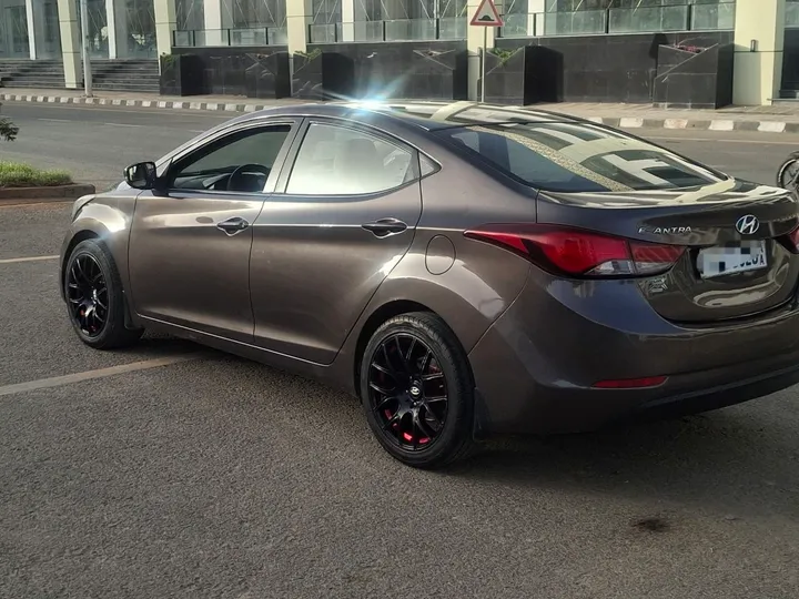 Hyundai Elantra 2014 Automatic – photo 5