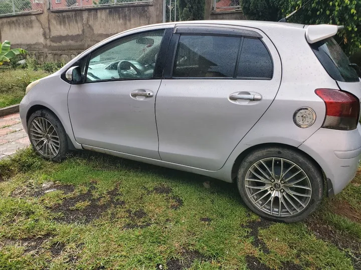 Toyota Yaris Compact 2008 Automatic – photo 6
