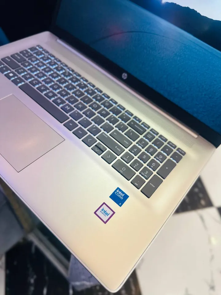 HP Omnibook 16 Core 5 Laptop – photo 4
