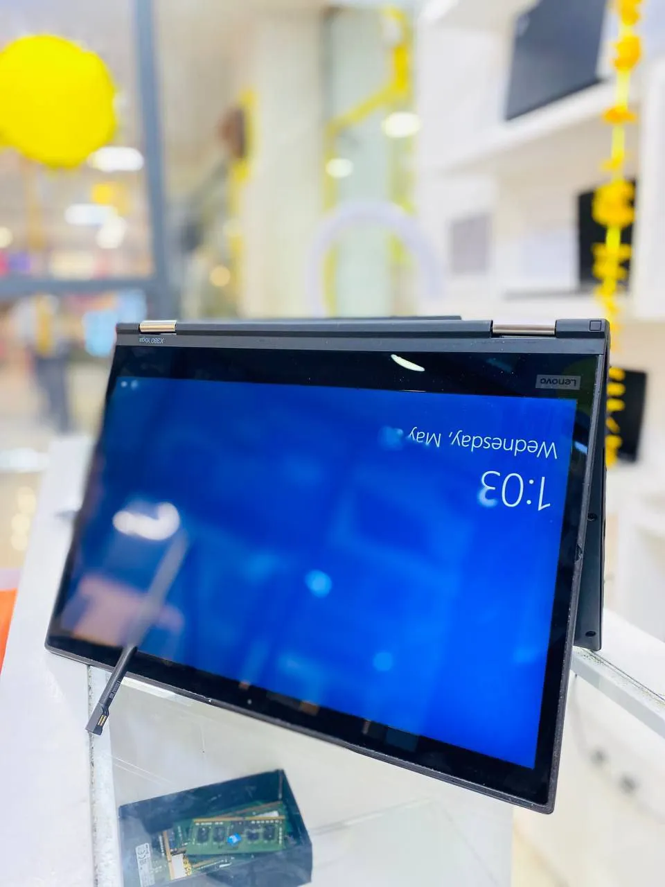 Lenovo Yoga X380 Convertible Laptop – photo 5