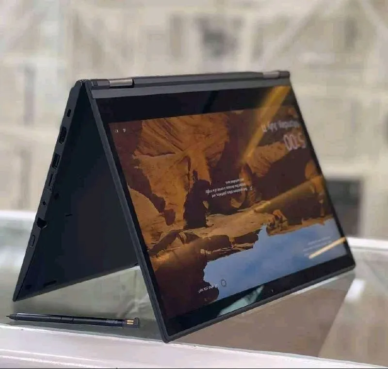 Lenovo ThinkPad Yoga X390 Laptop – photo 6