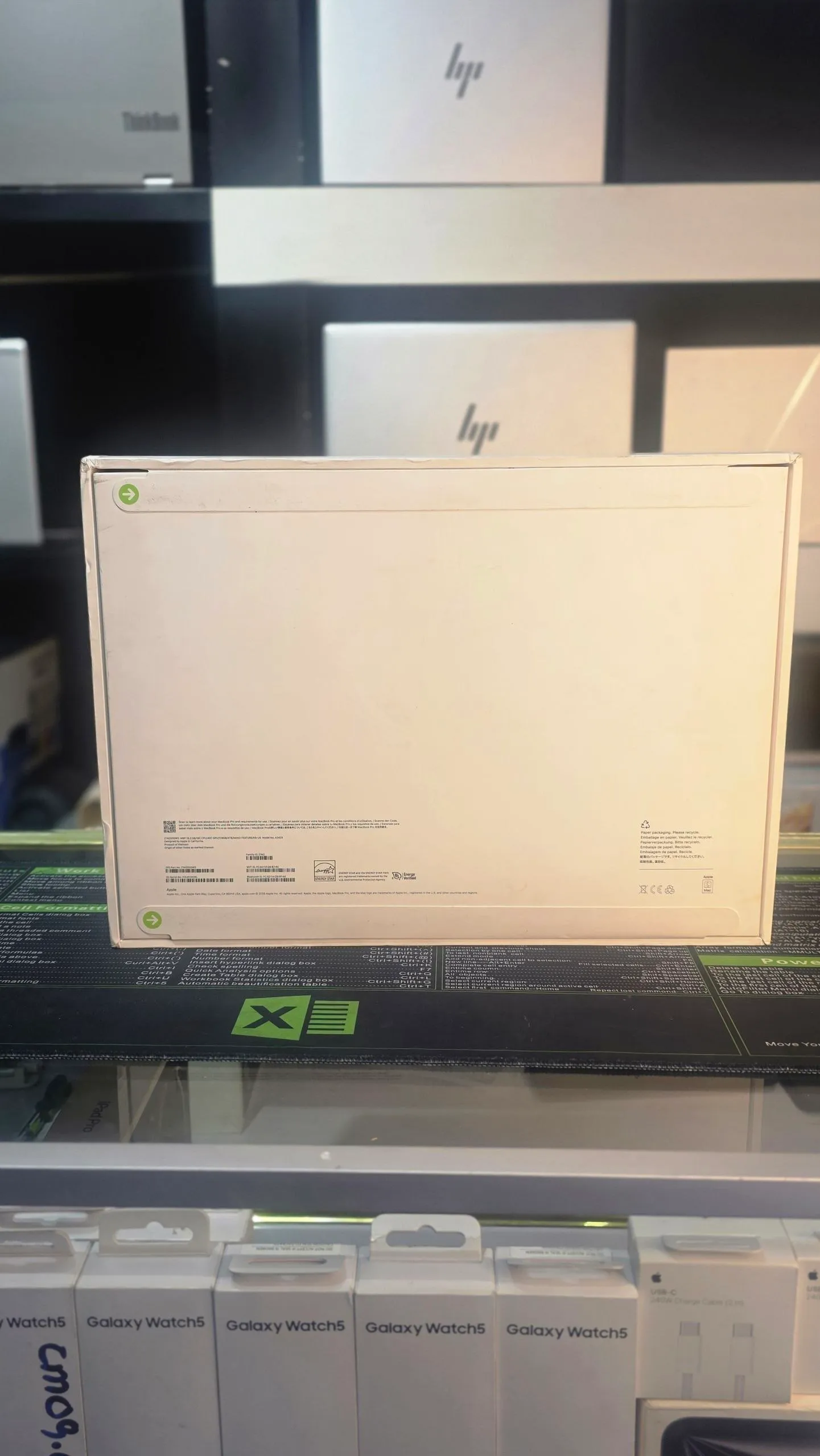 Apple MacBook Pro M5 Max 16 inch – photo 3