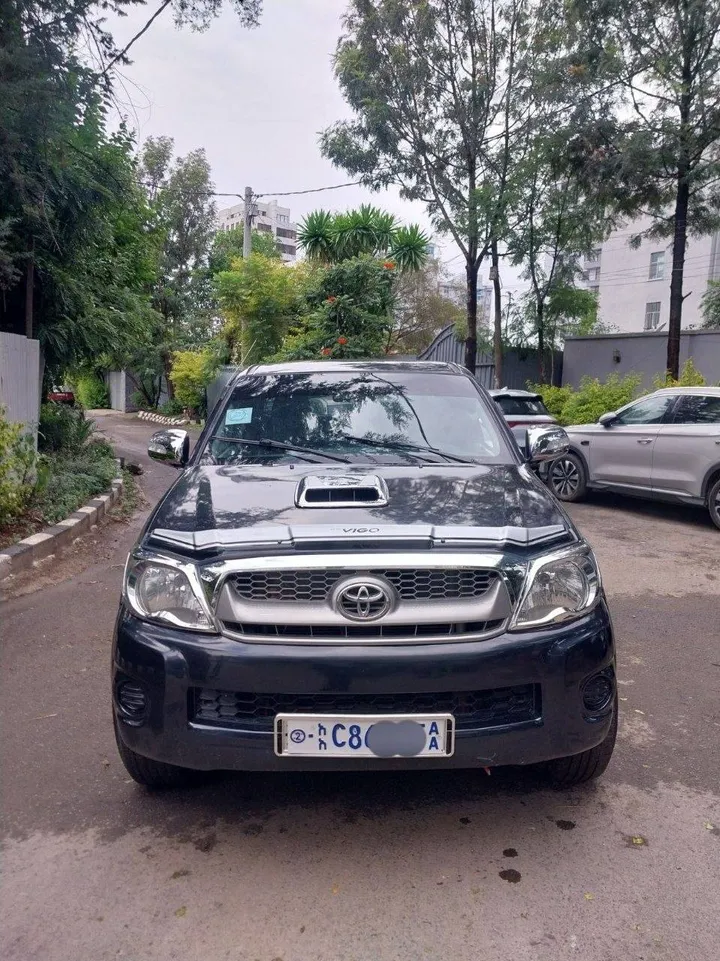 Toyota Vigo D4D 2011 Manual – photo 8