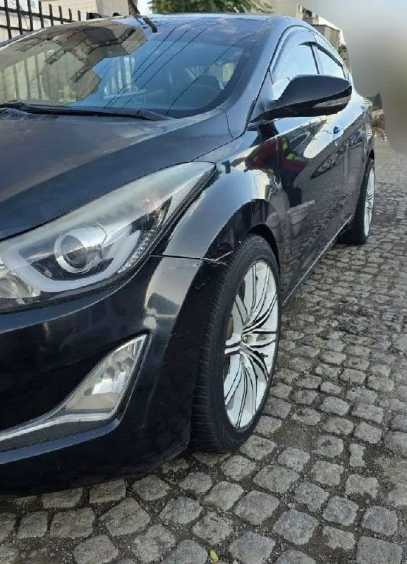 Hyundai Avante 2015 Automatic – photo 4