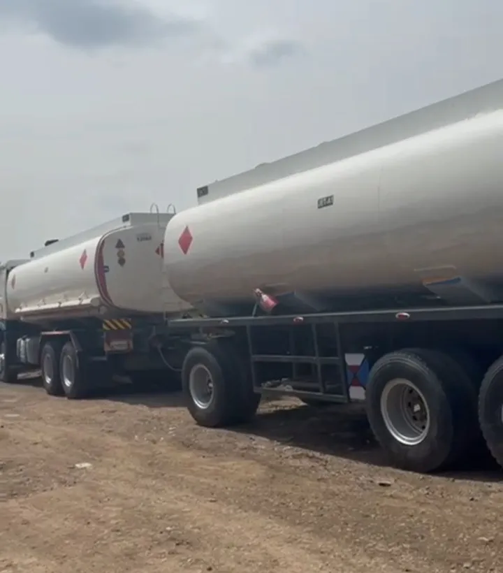 Howo Sino Fuel Tanker 2023 – photo 4