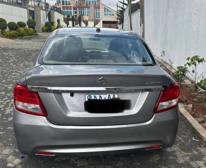 Suzuki Dzire 2022 Automatic – photo 4
