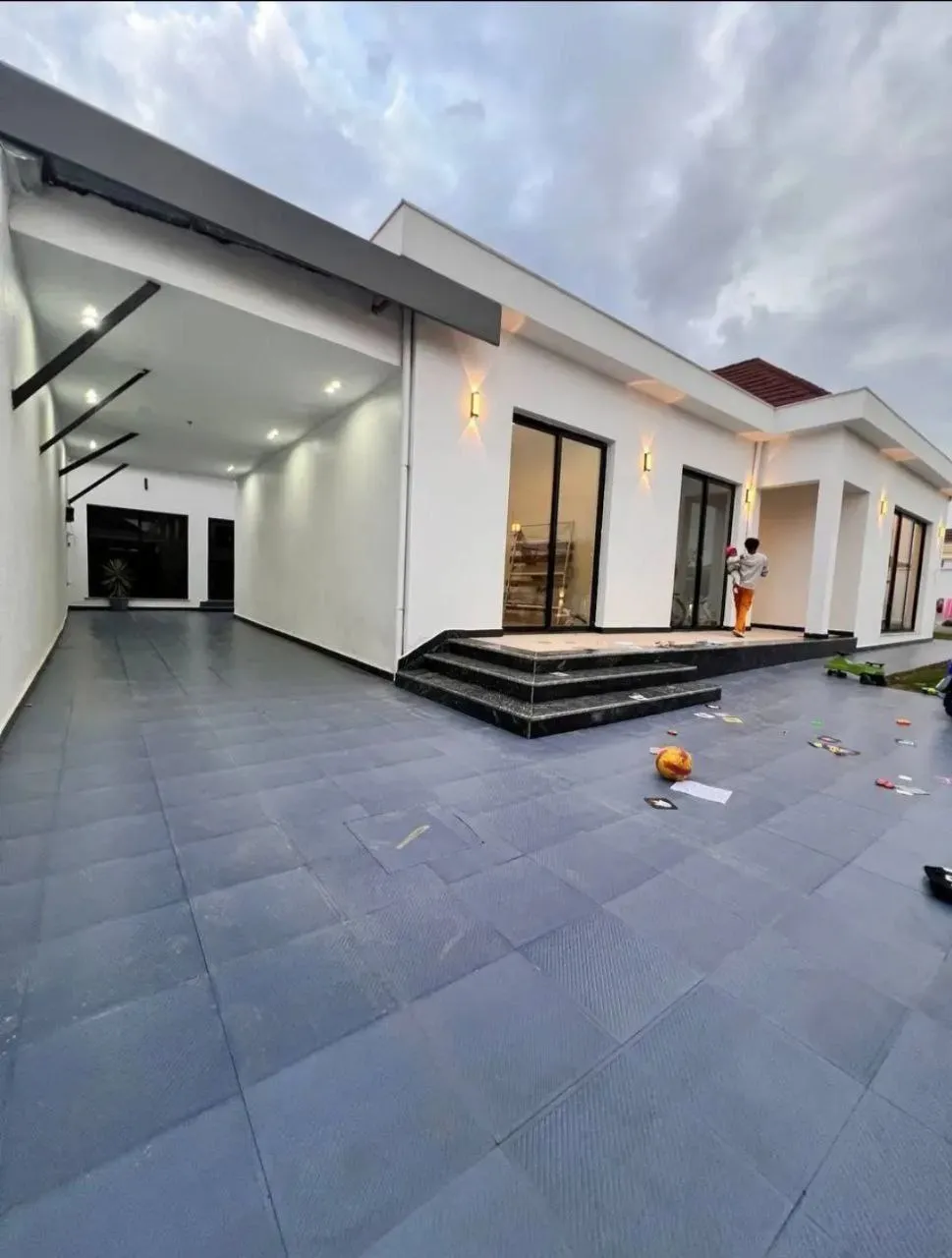 Modern 4 Bedroom Villa in Tafo – photo 7