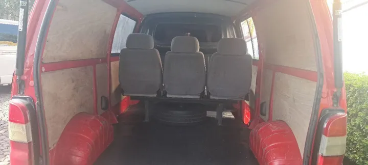Toyota Hiace Van 2010 Diesel – photo 5